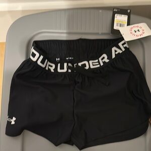 Under Armour Black Athletic Shorts with Moisture-Wicking Fabric